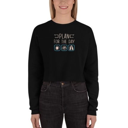 A traditional cropped jumper for women made of cosy, incredibly soft fleece that is breathable and toasty. This canvas-7503-womens-cropped-sweatshirt-black